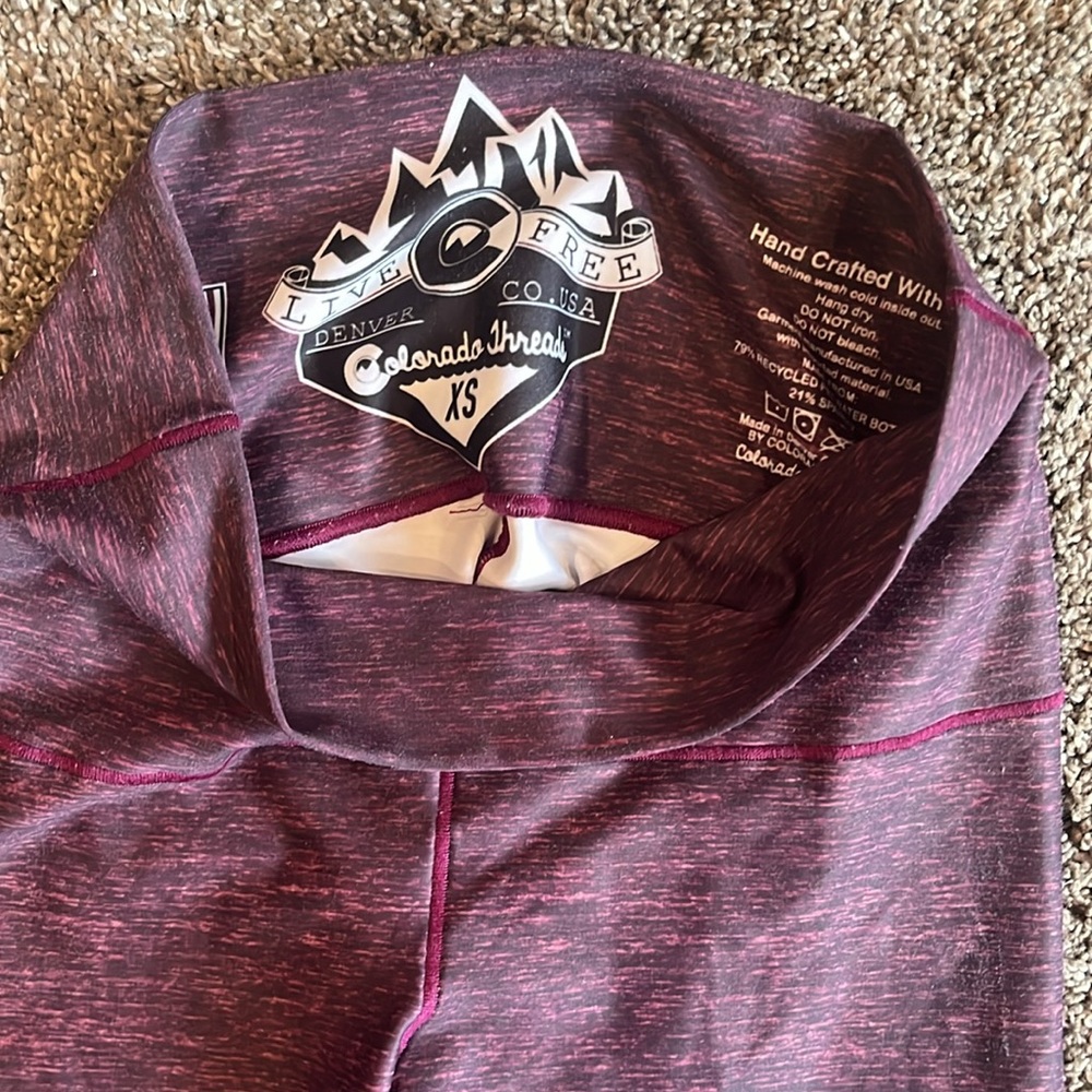Aksels burgundy Colorado leggings size XS - Picture 3 of 4